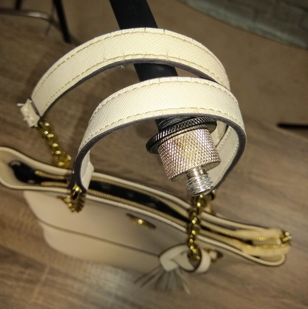 Anne Klein Purse - Picture 4 of 6